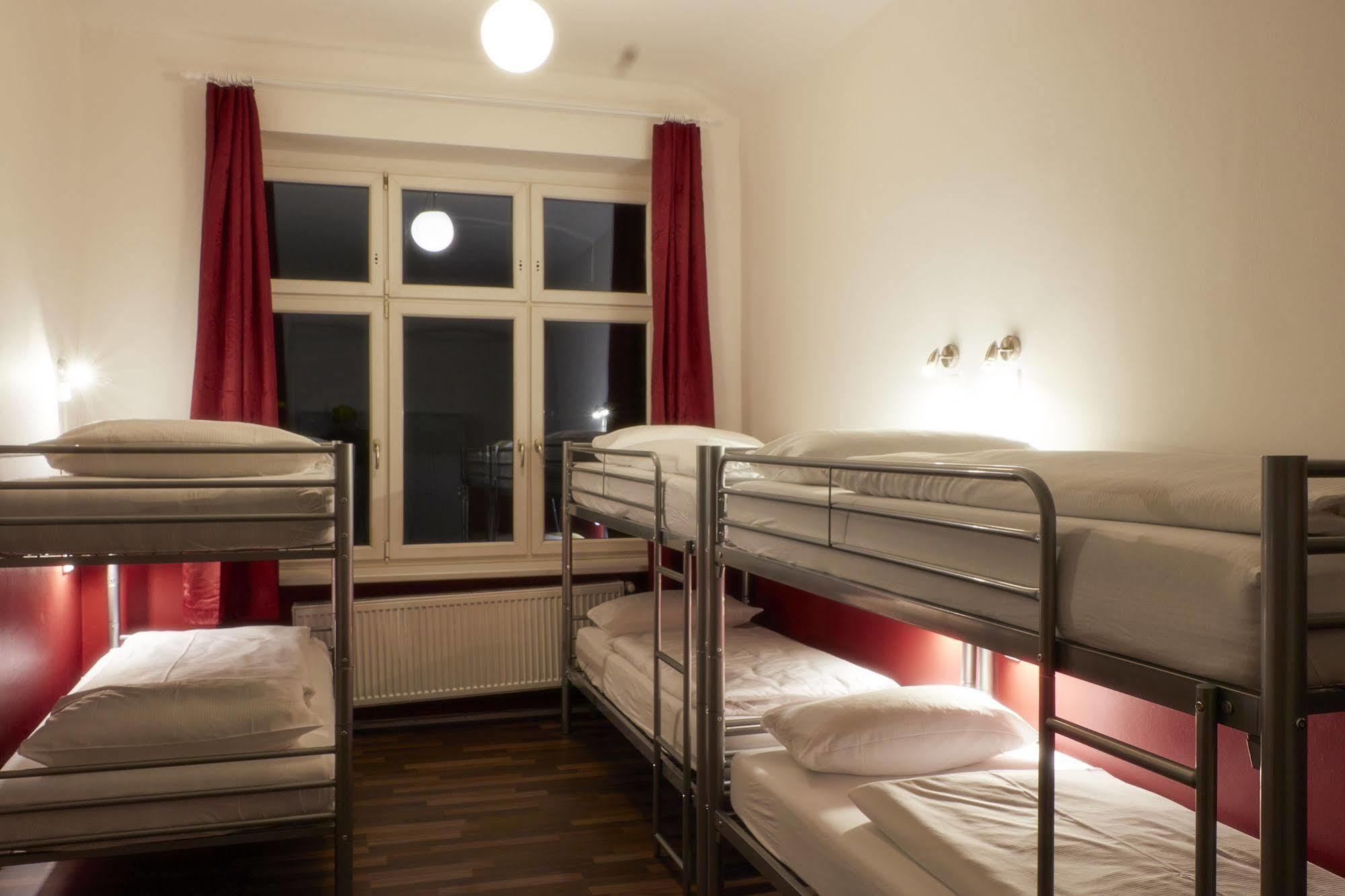 Hostel Ballhaus
